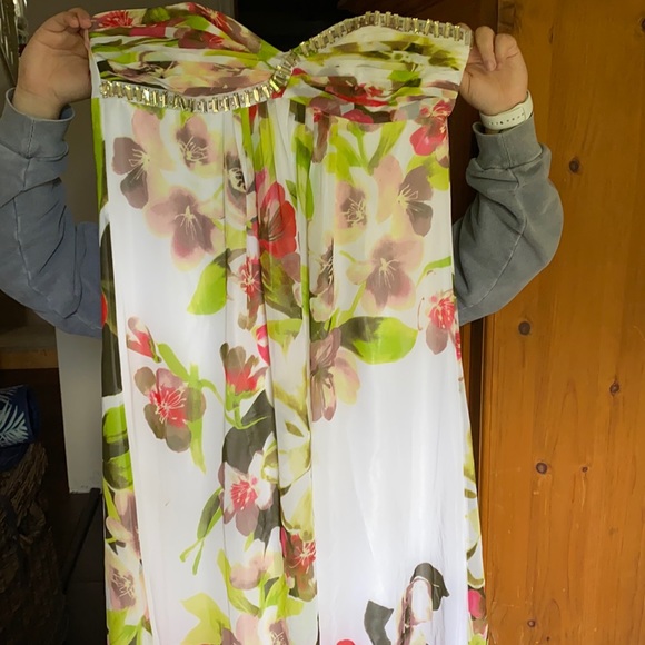 FLORAL CACHÉ LONG DRESS - Picture 1 of 7